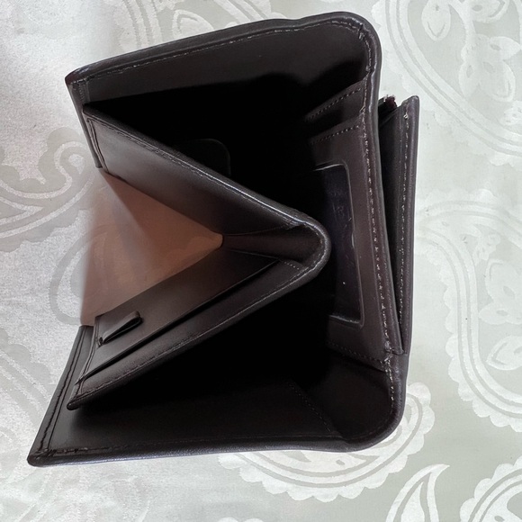 2005: Coach Set in VGUC - Picture 6 of 14